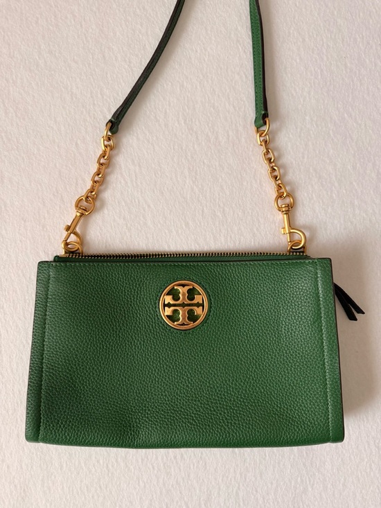 Tory Burch Handbags - Tory Burch Carson Zip Top Crossbody Bag Green
